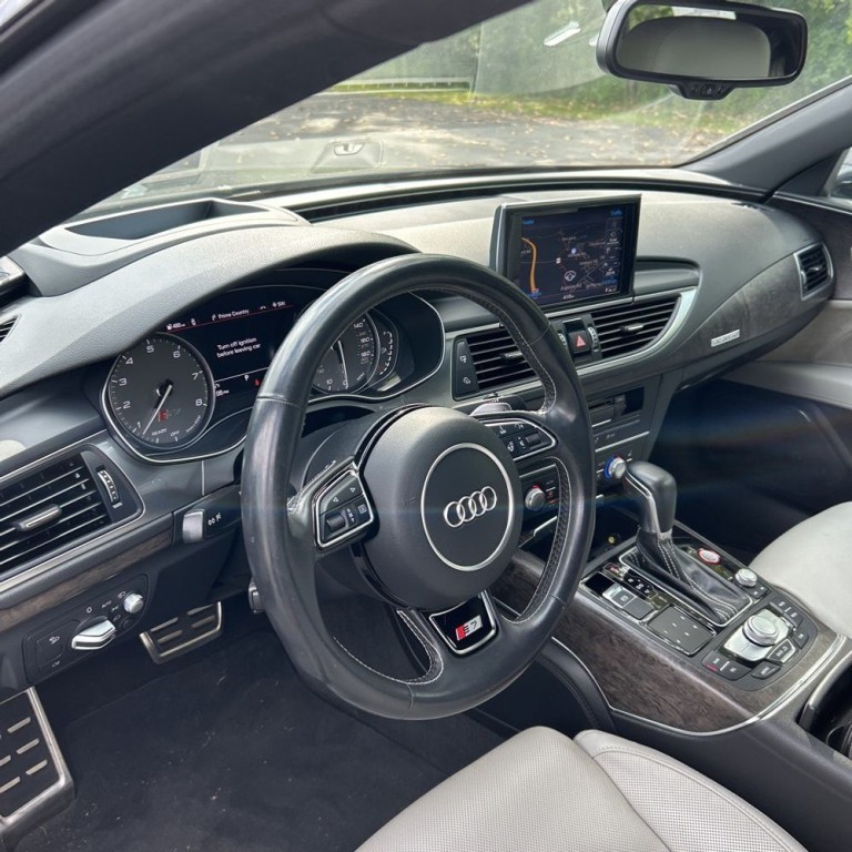 2017 Audi S7 Image 11