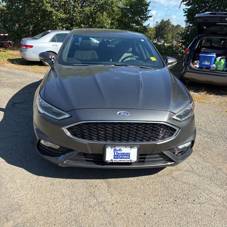 2017 Ford Fusion Image 2