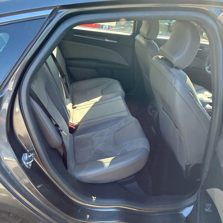 2017 Ford Fusion Image 18