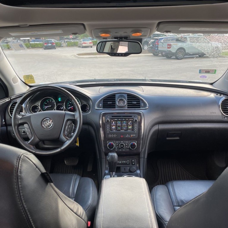 2016 Buick Enclave Image 11