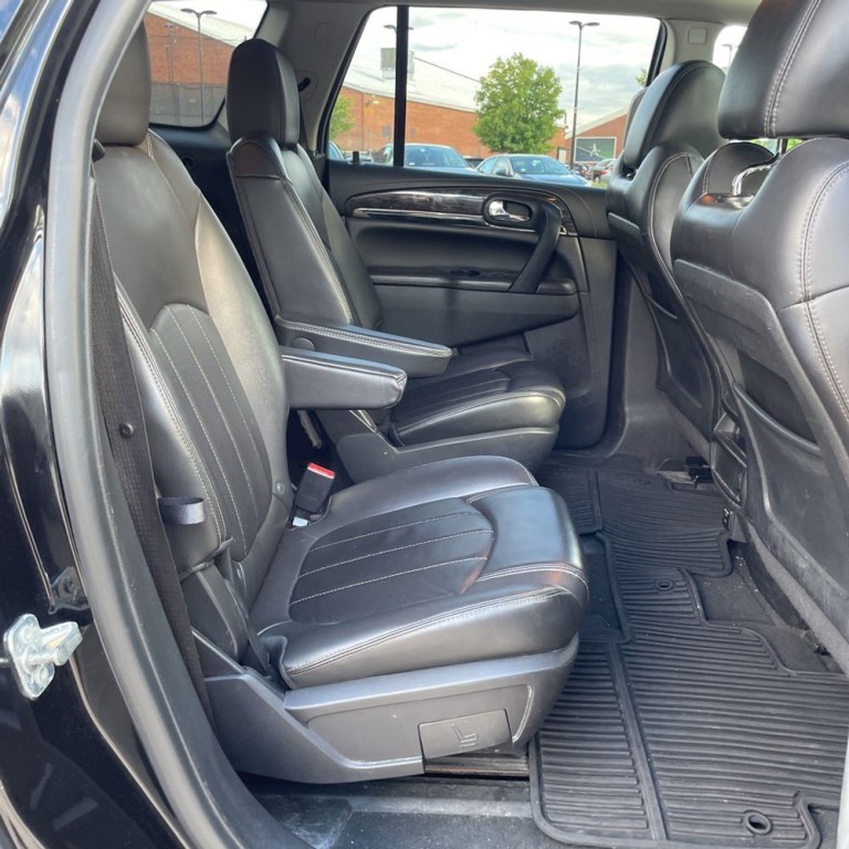 2016 Buick Enclave Image 19