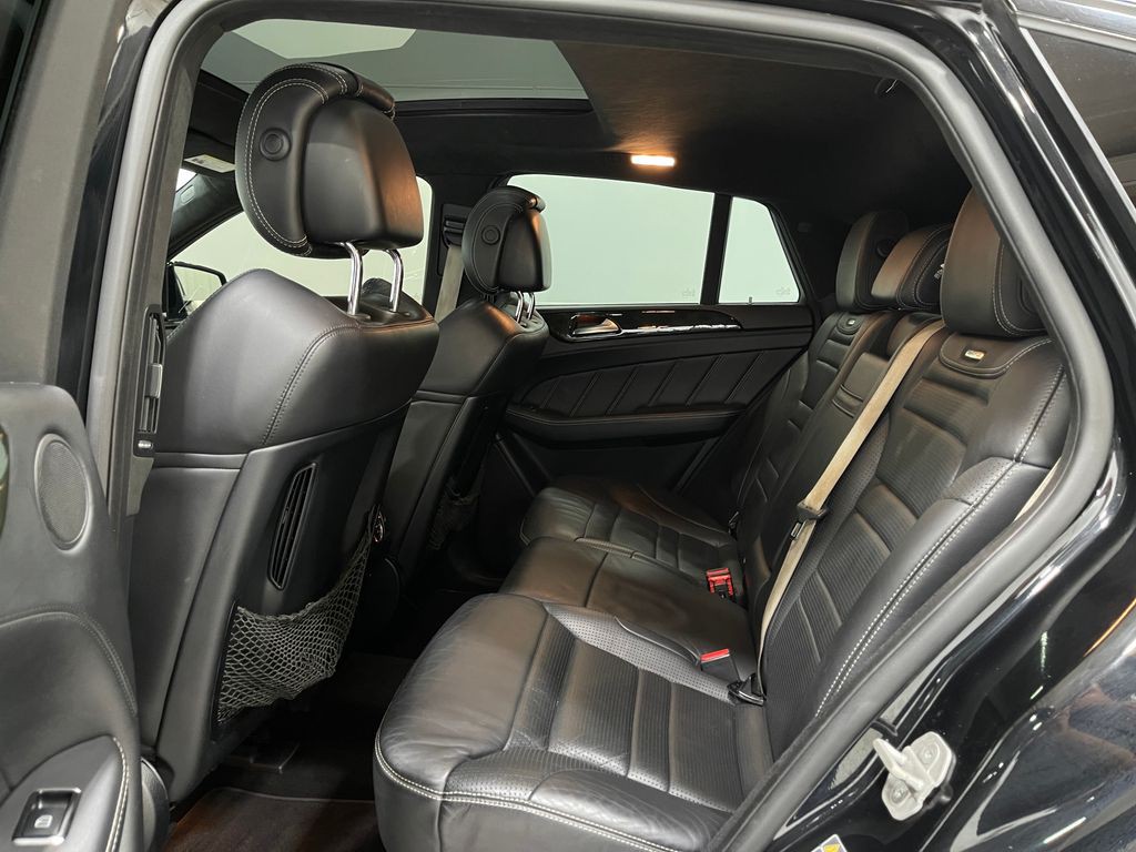 2016 Mercedes-Benz GLE-Class Image 32