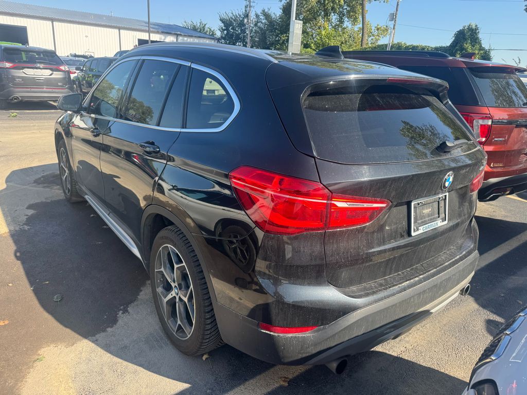 2016 BMW X1 Image 4