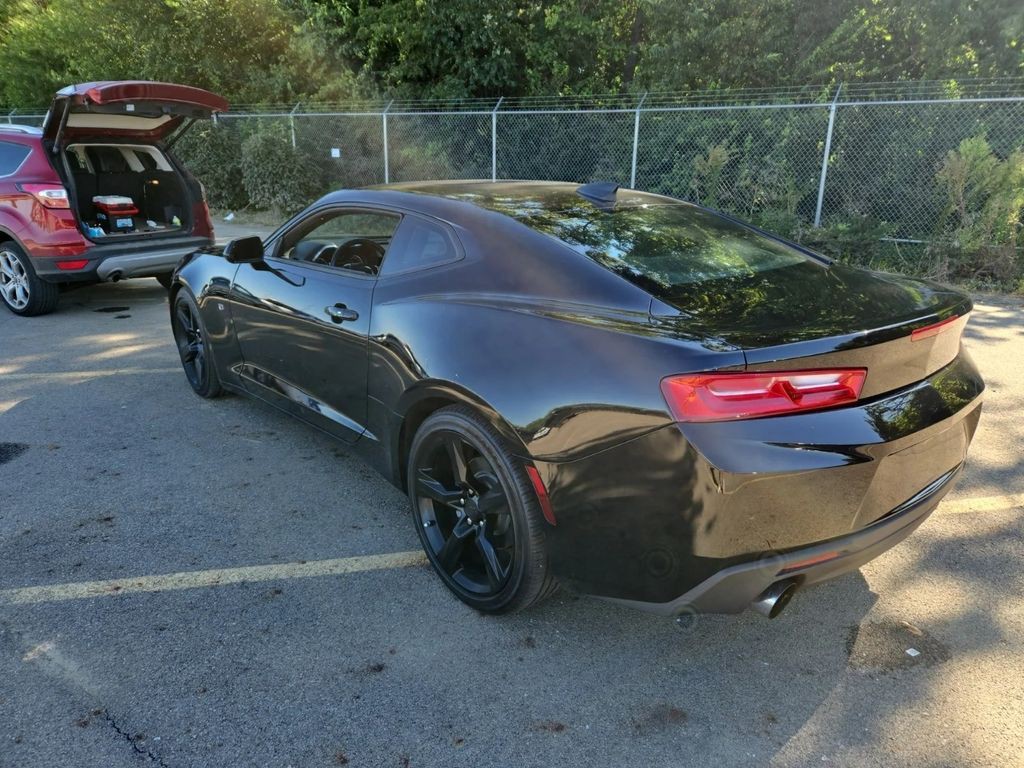 2017 Chevrolet Camaro Image 6