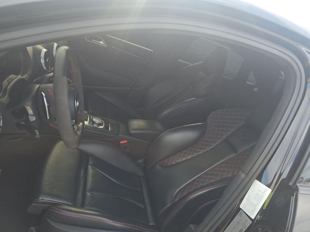 2018 Audi RS 3 Image 7