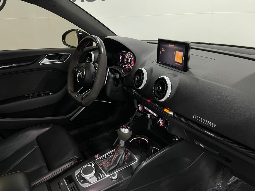 2018 Audi RS 3 Image 21