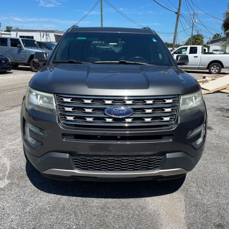 2016 Ford Explorer Image 2