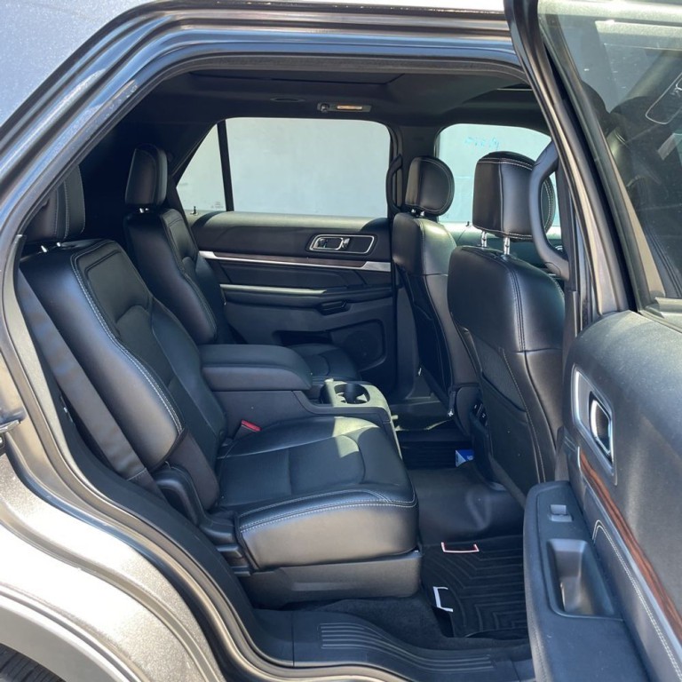 2016 Ford Explorer Image 17