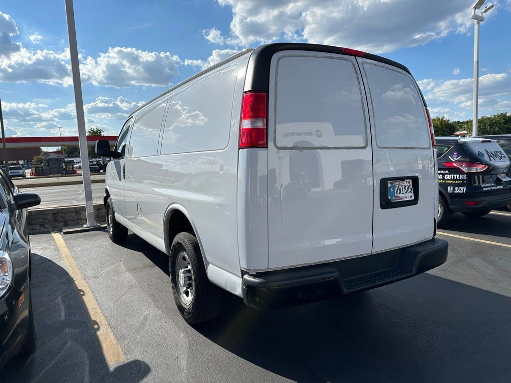 2019 Chevrolet Express Image 4