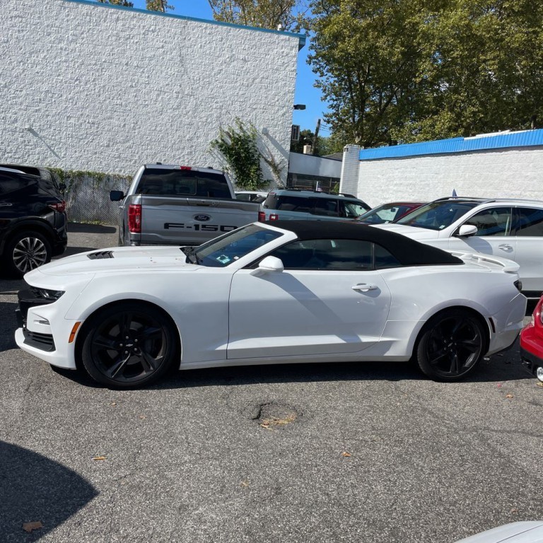 2019 Chevrolet Camaro Image 4
