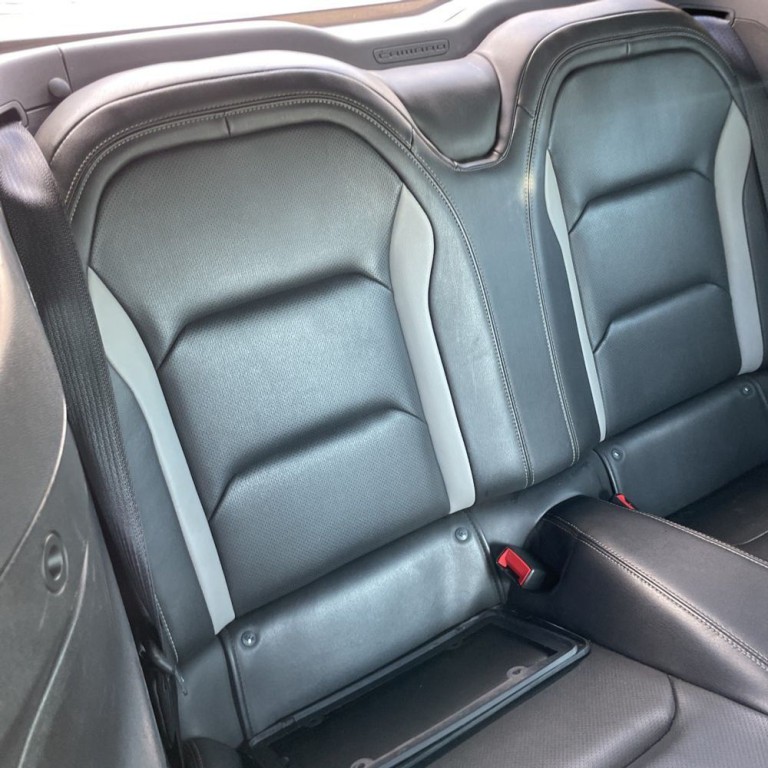 2019 Chevrolet Camaro Image 14