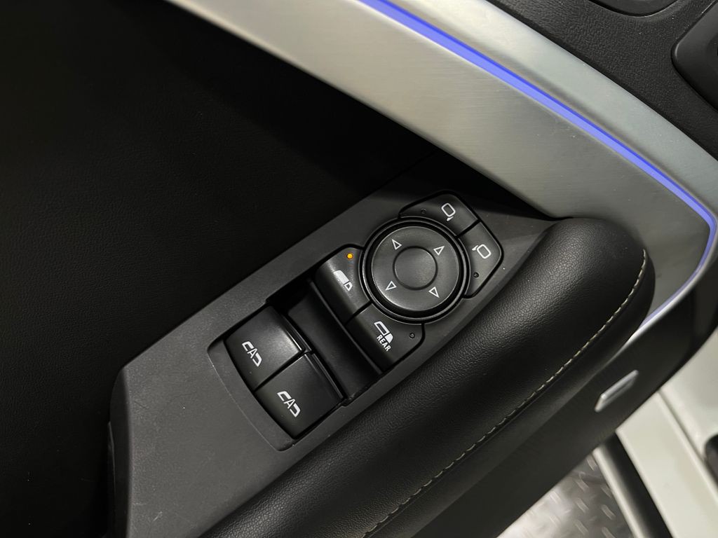 2019 Chevrolet Camaro Image 15