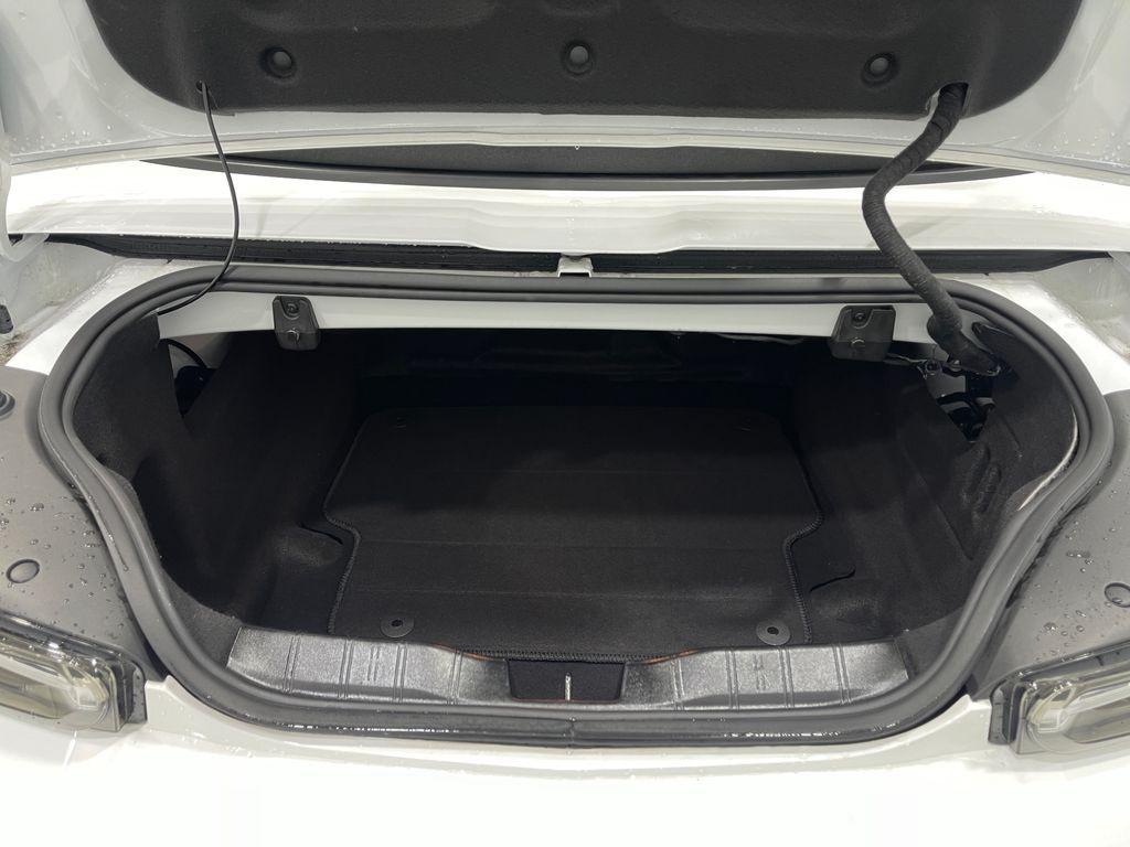 2019 Chevrolet Camaro Image 25