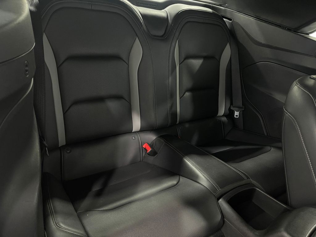 2019 Chevrolet Camaro Image 30