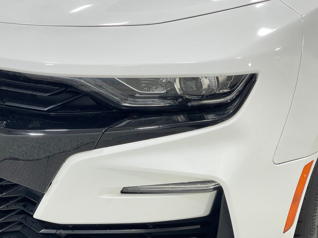 2019 Chevrolet Camaro Image 32