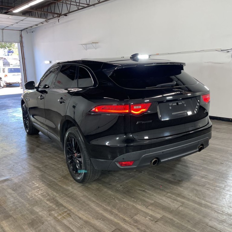 2020 Jaguar F-PACE Image 7