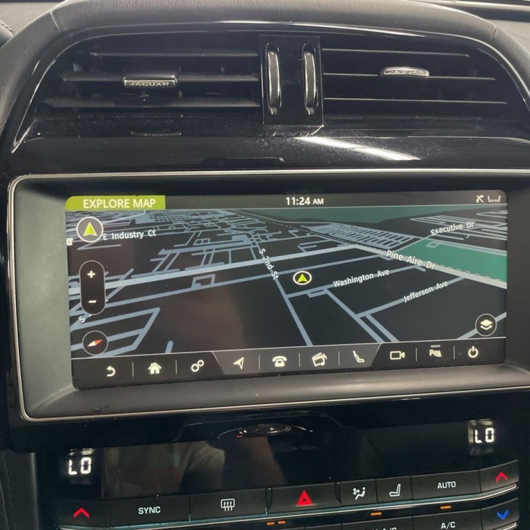 2020 Jaguar F-PACE Image 14
