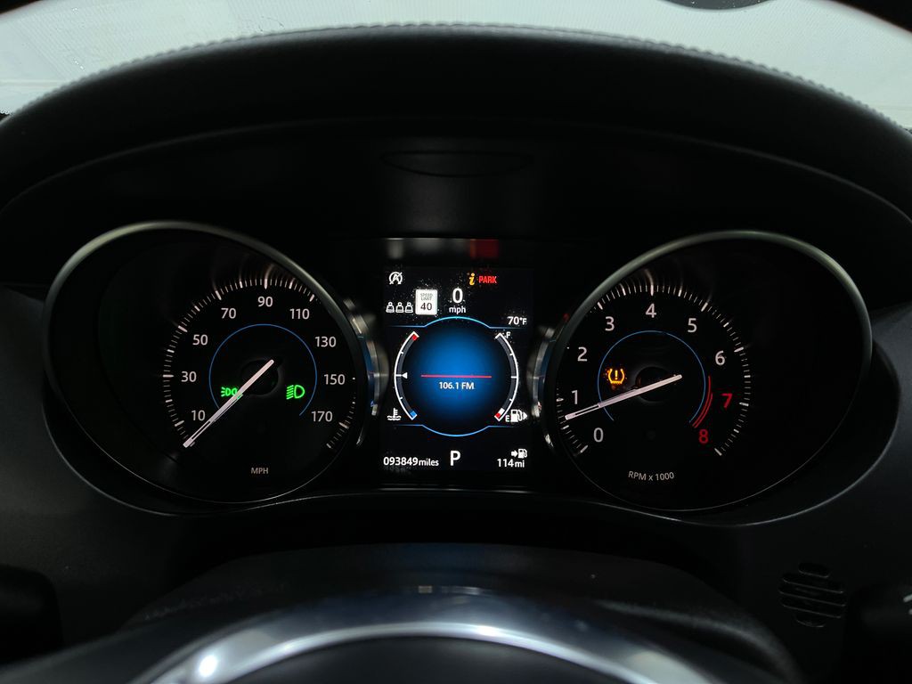 2020 Jaguar F-PACE Image 24