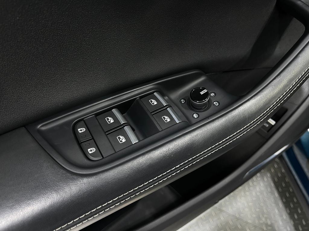 2022 Audi Q8 Image 17