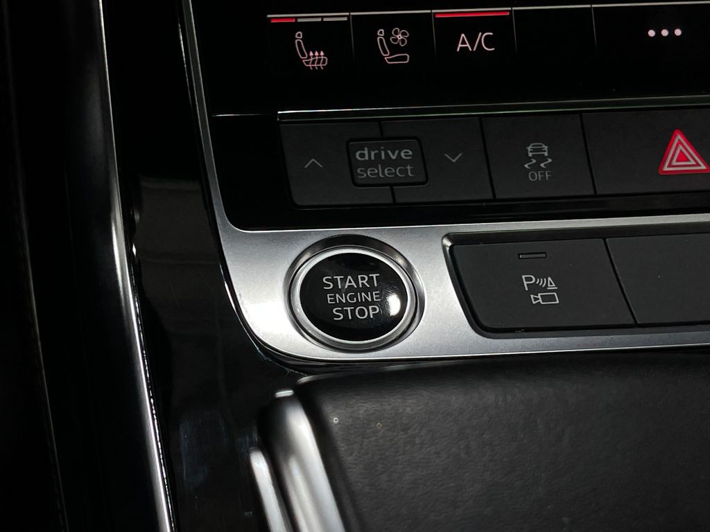 2022 Audi Q8 Image 22
