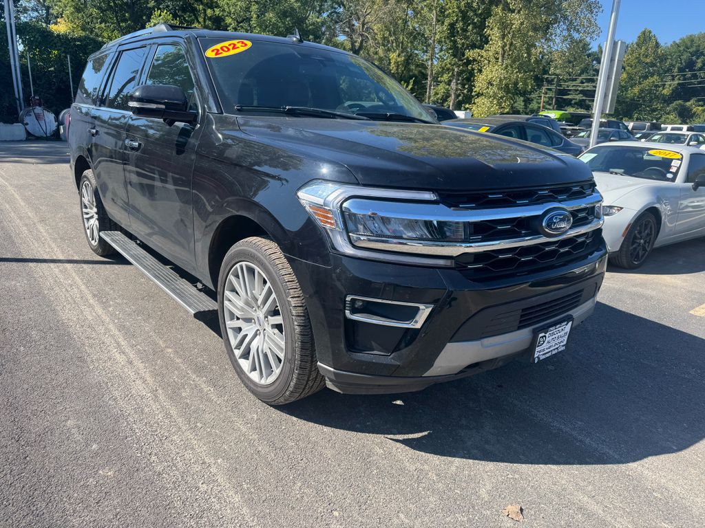2023 Ford Expedition Image 1