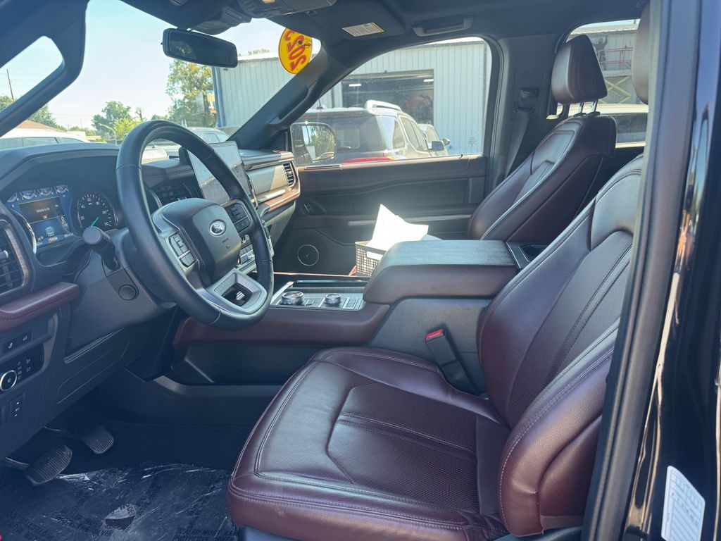2023 Ford Expedition Image 6