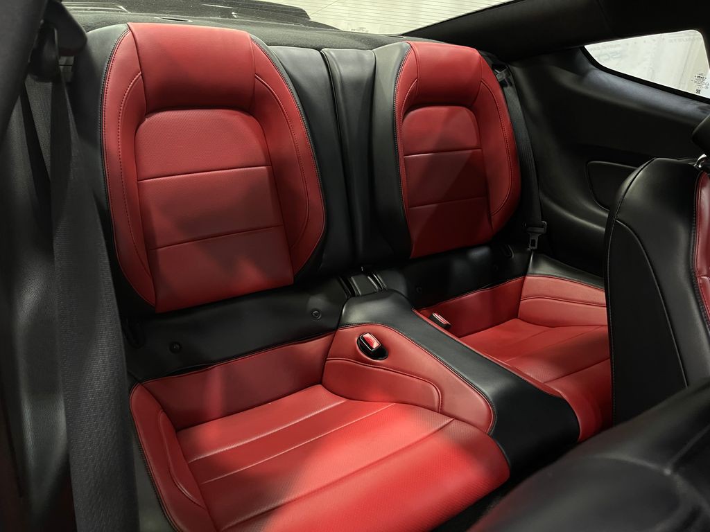 2016 Ford Mustang Image 28