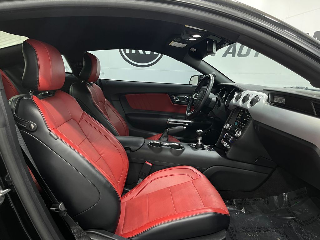 2016 Ford Mustang Image 29