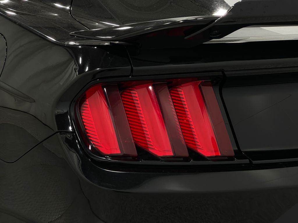 2016 Ford Mustang Image 31