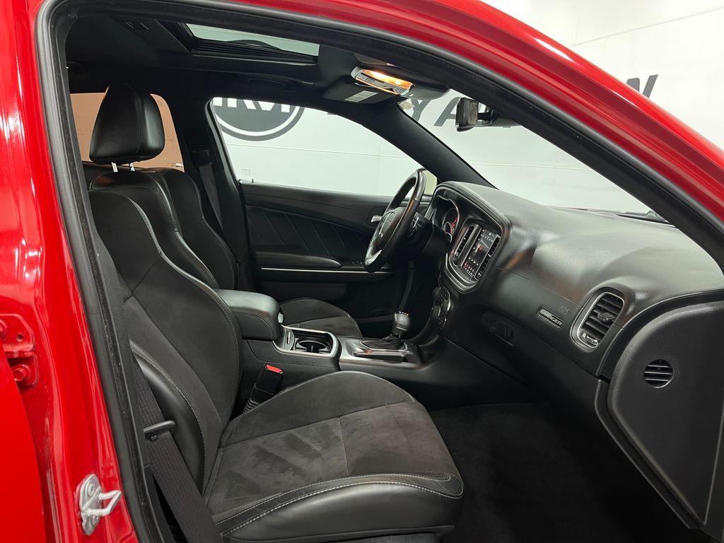 2019 Dodge Charger Image 32