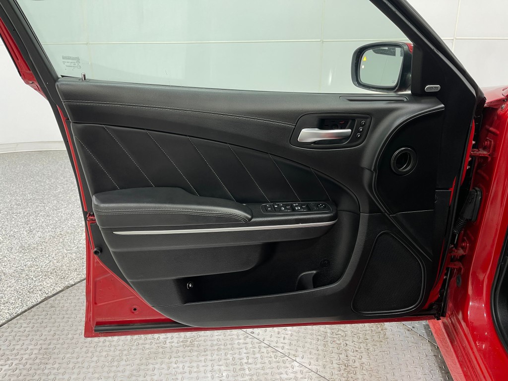 2019 Dodge Charger Image 15