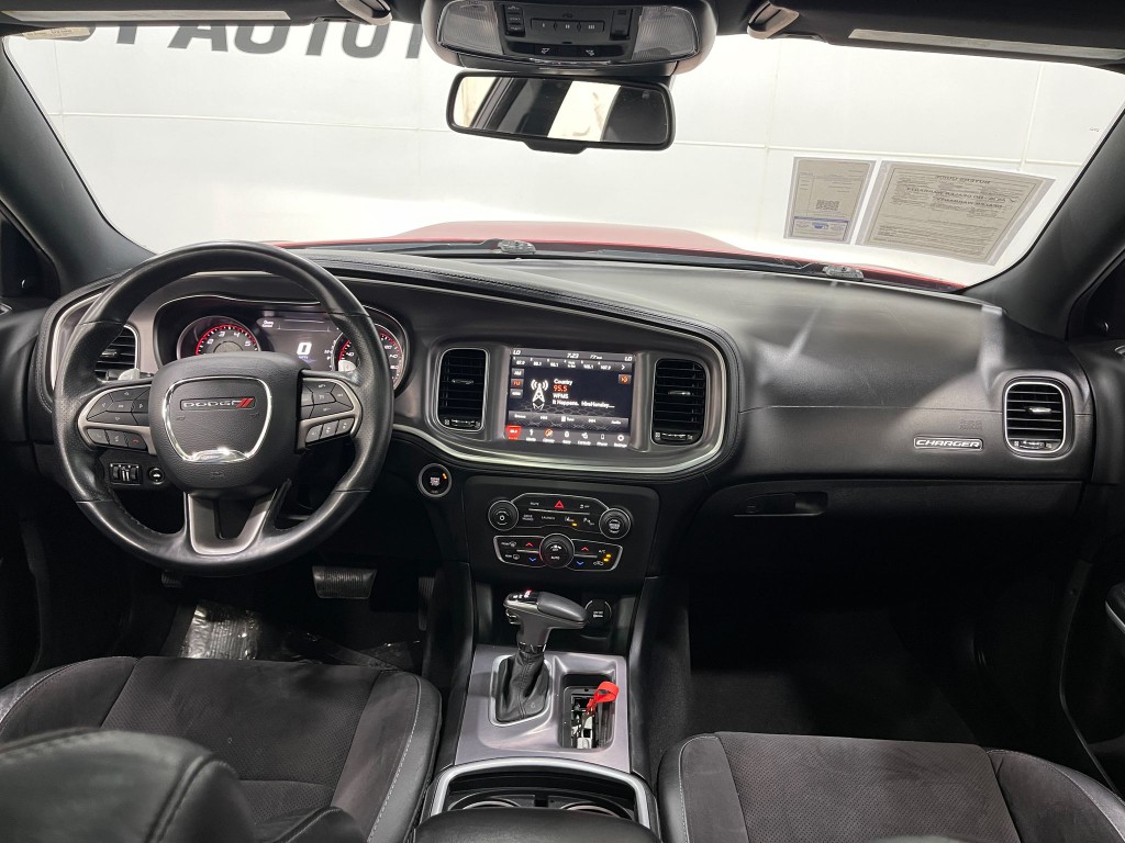 2019 Dodge Charger Image 18