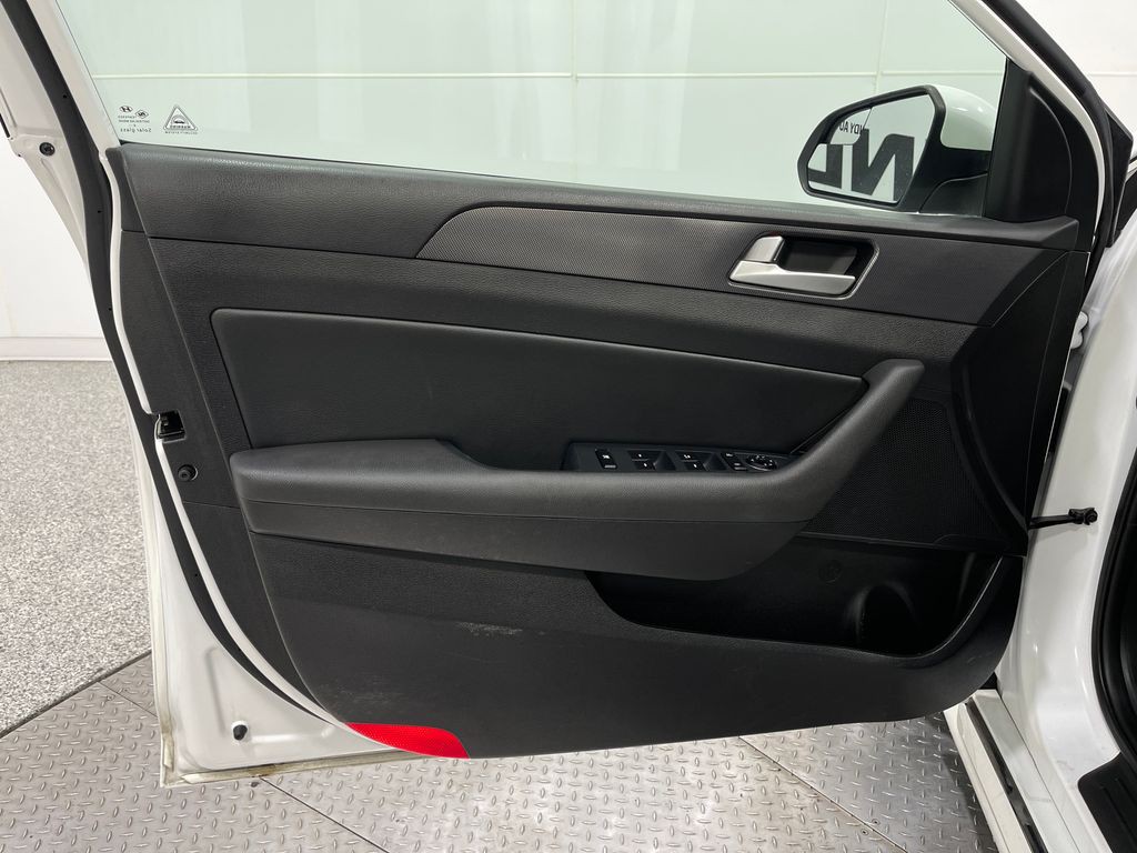 2017 Hyundai Sonata Image 13