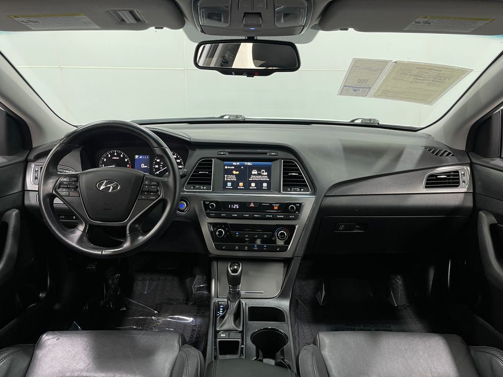 2017 Hyundai Sonata Image 17
