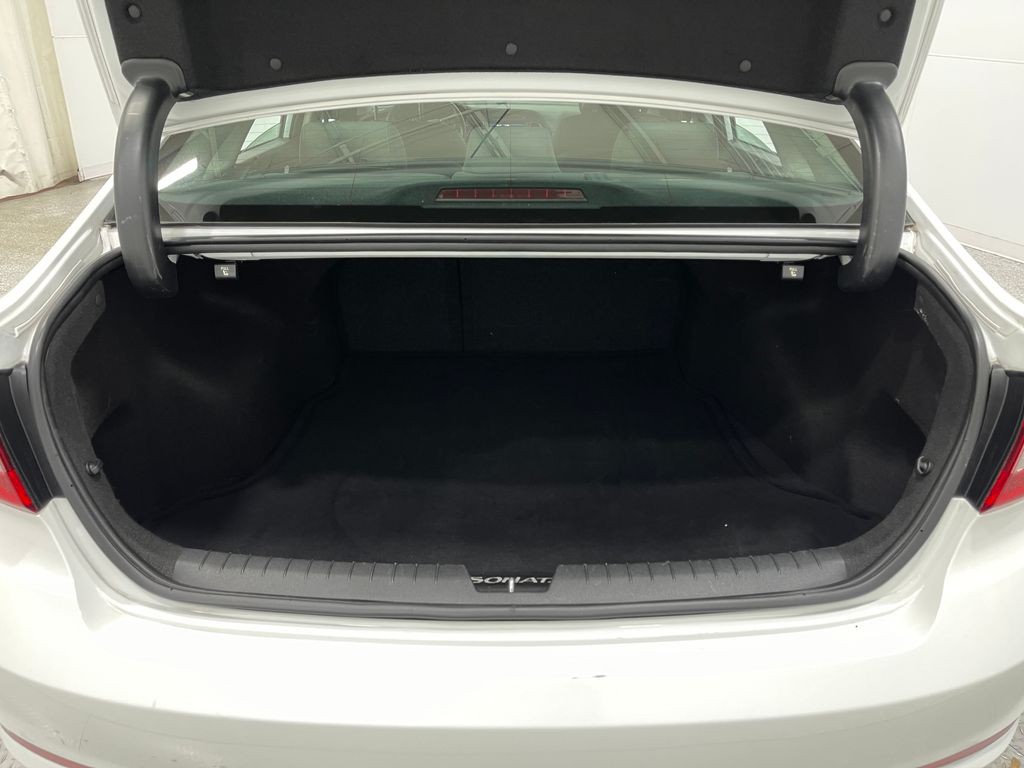 2017 Hyundai Sonata Image 24