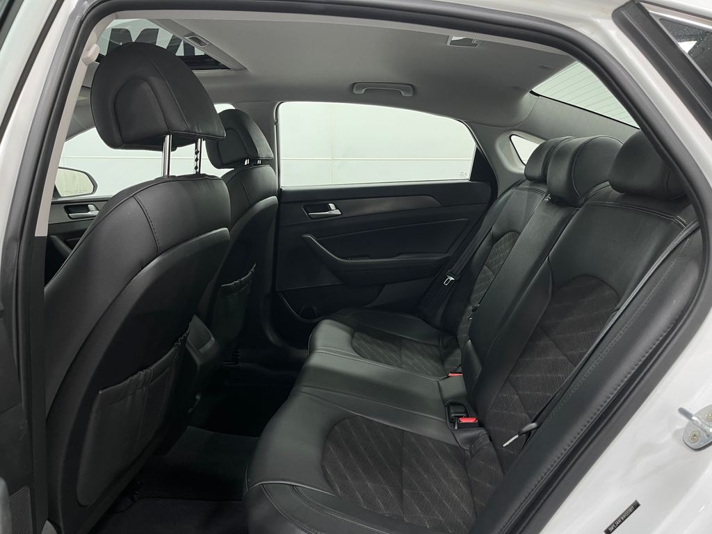 2017 Hyundai Sonata Image 28