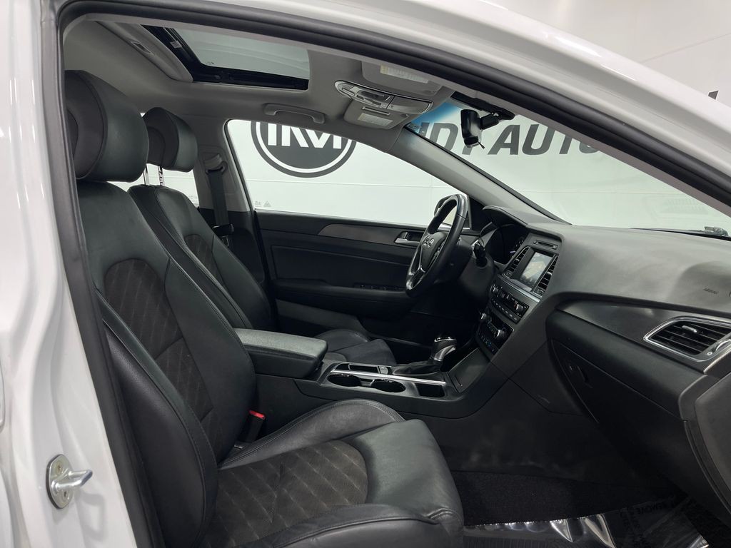 2017 Hyundai Sonata Image 30