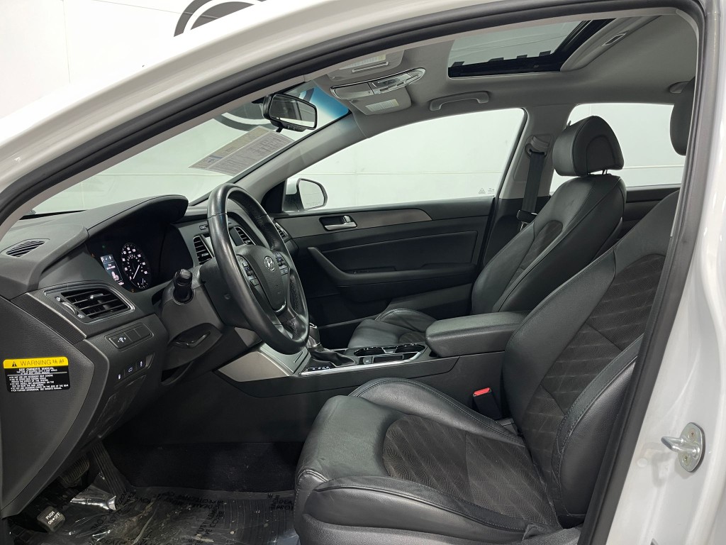 2017 Hyundai Sonata Image 12