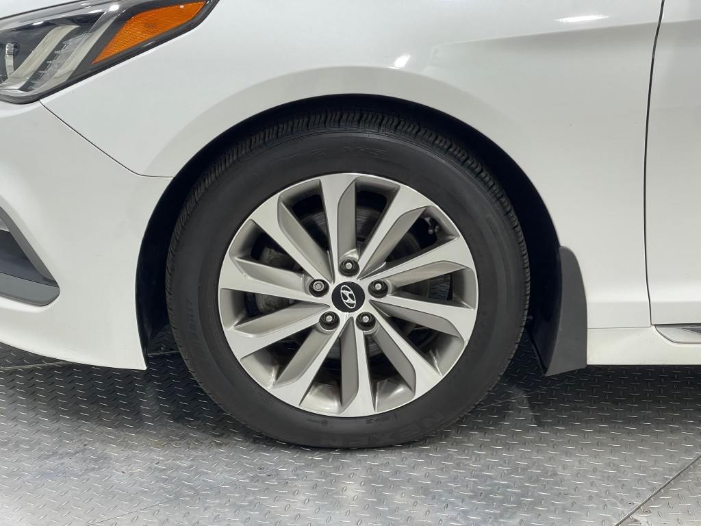 2017 Hyundai Sonata Image 34