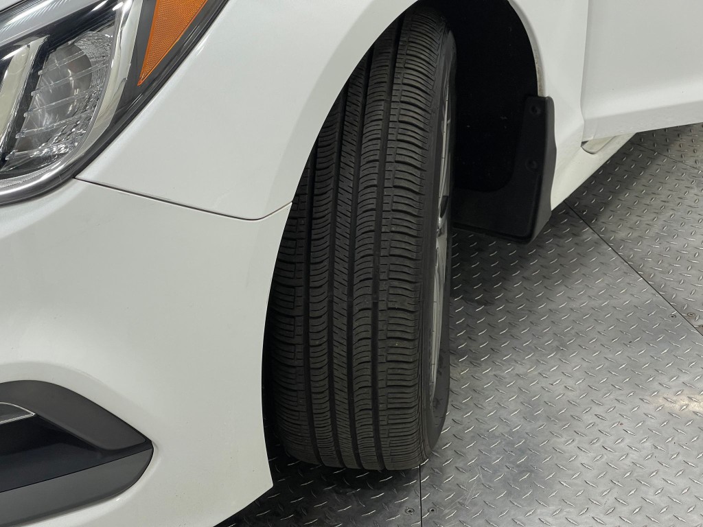 2017 Hyundai Sonata Image 35