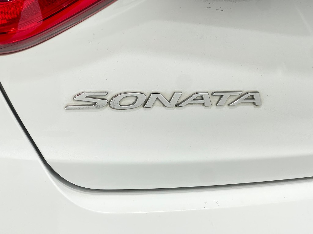 2017 Hyundai Sonata Image 38