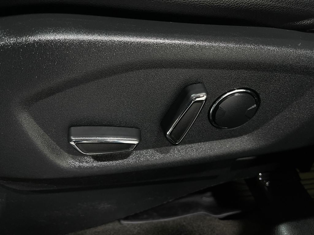 2017 Ford Explorer Image 18