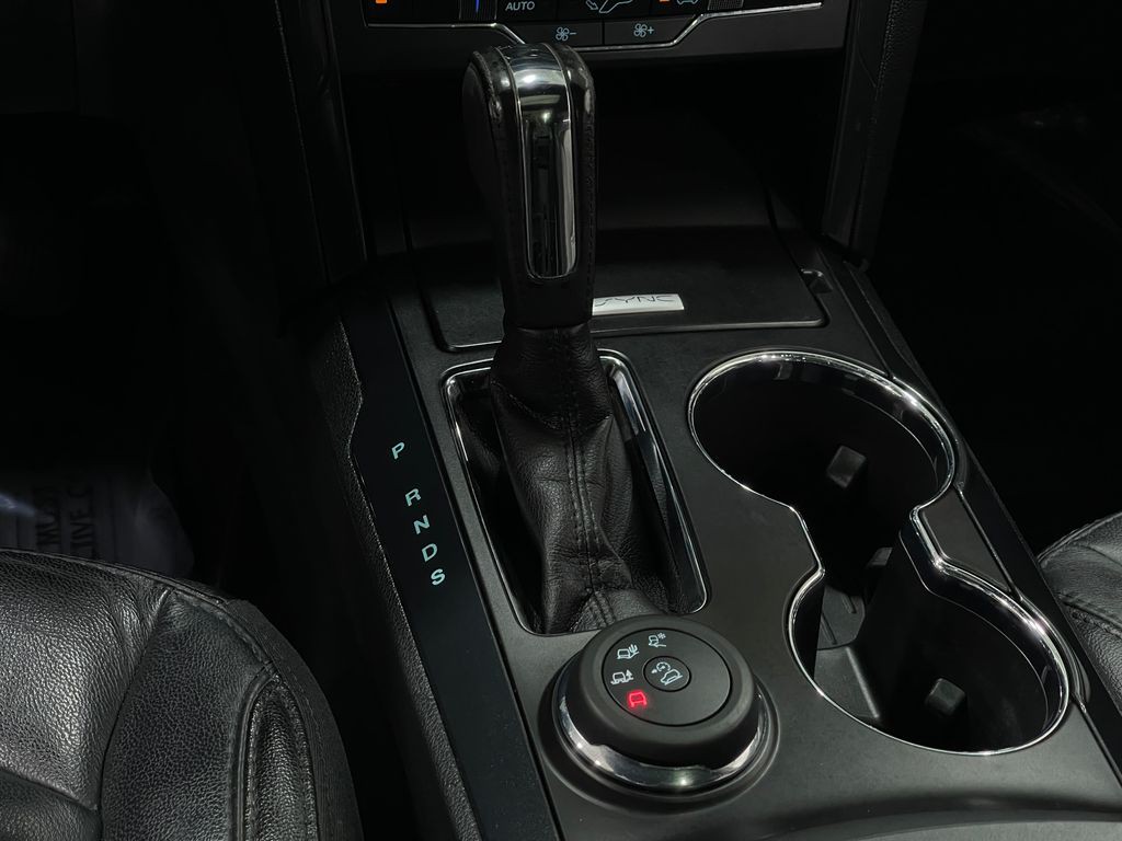 2017 Ford Explorer Image 30