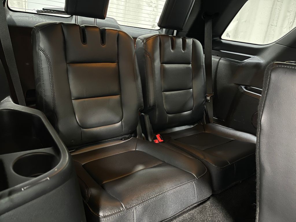 2017 Ford Explorer Image 33