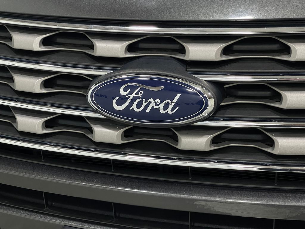 2017 Ford Explorer Image 41