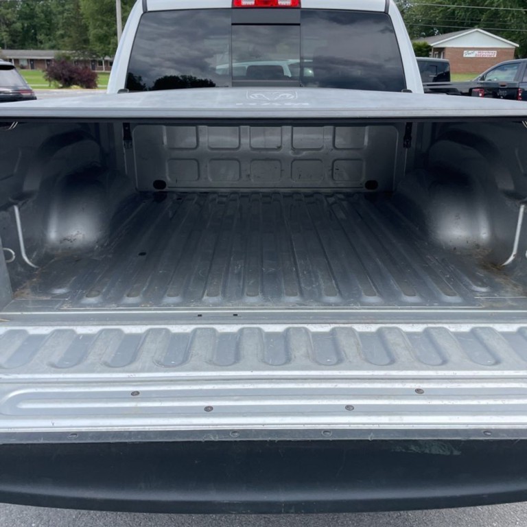 2017 RAM 1500 Image 16