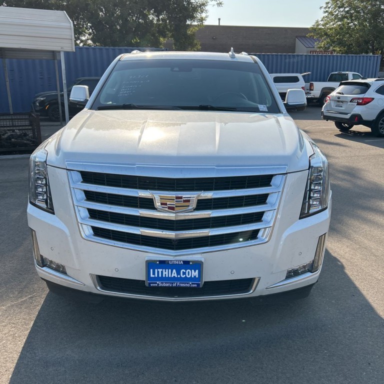 2018 Cadillac Escalade Image 2