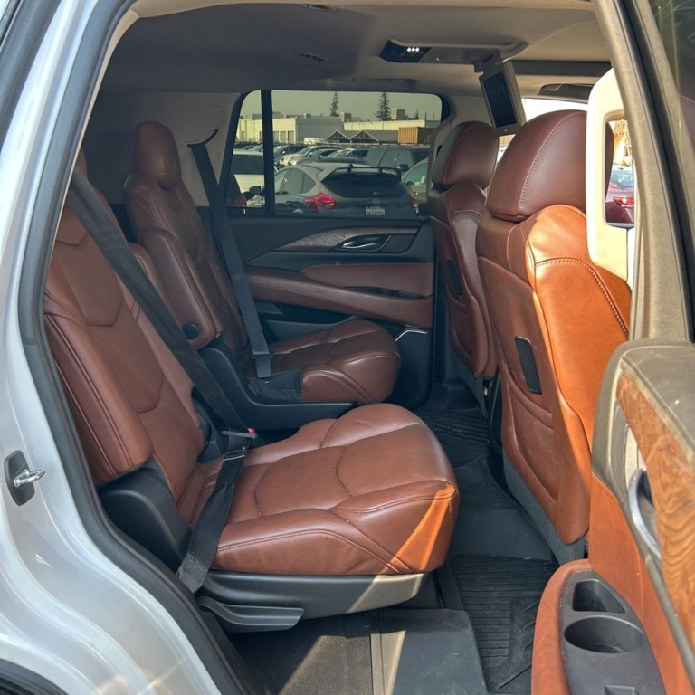 2018 Cadillac Escalade Image 18
