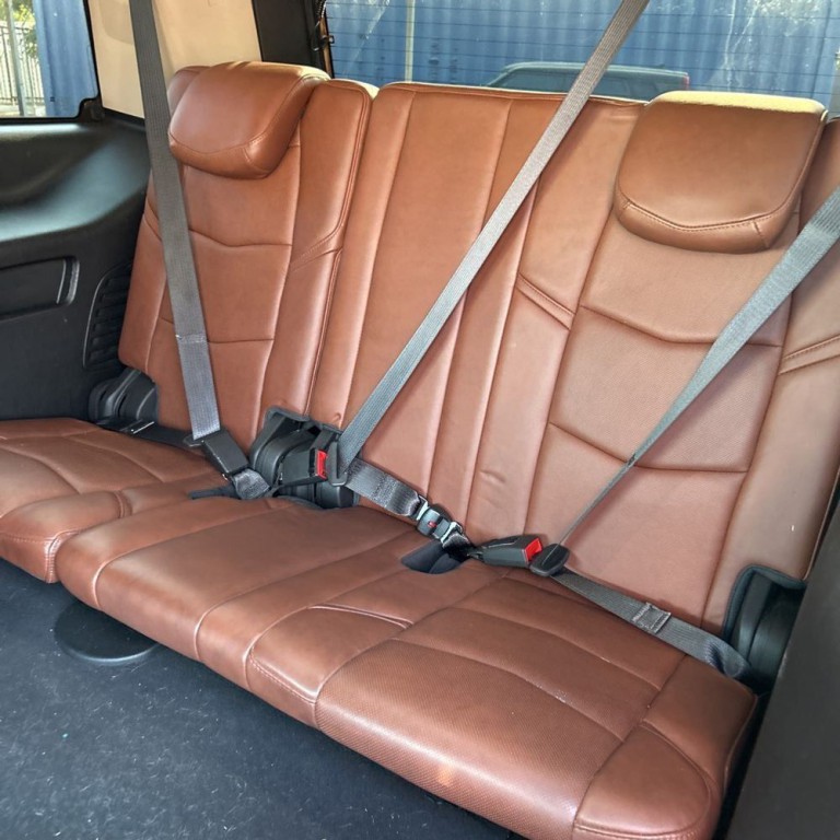 2018 Cadillac Escalade Image 21