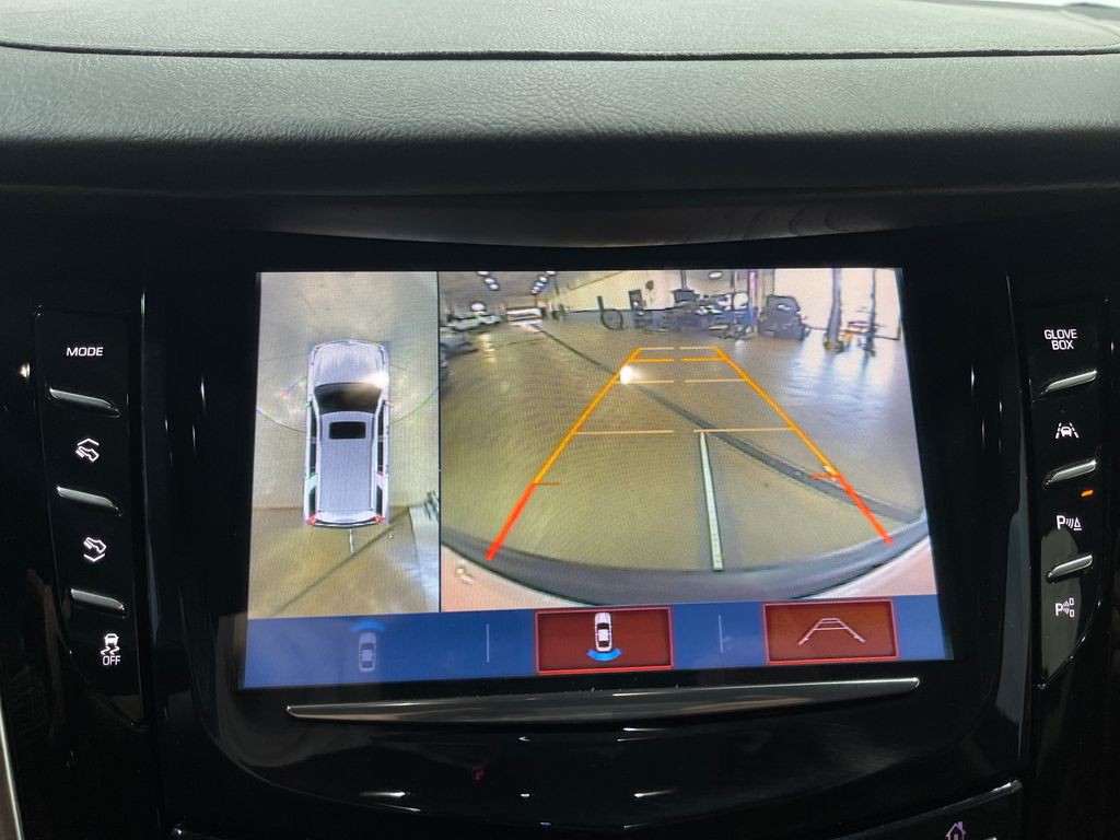 2018 Cadillac Escalade Image 11